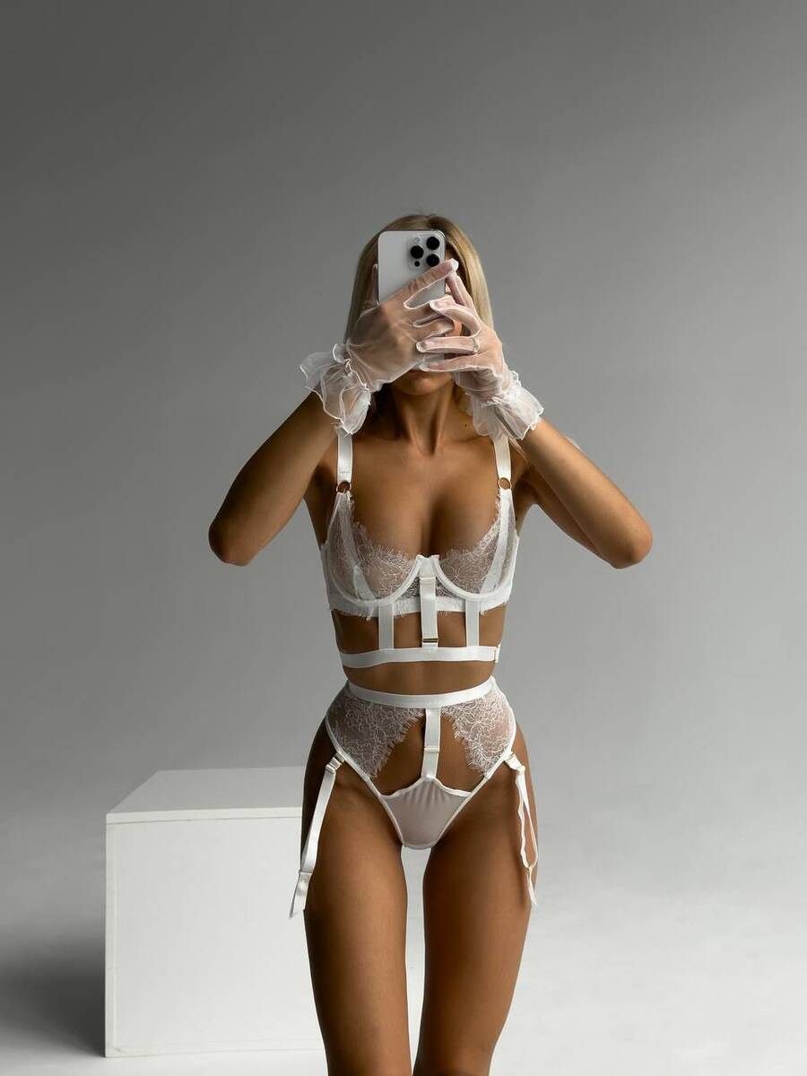 Beyaz Balenli Jartiyer Takım