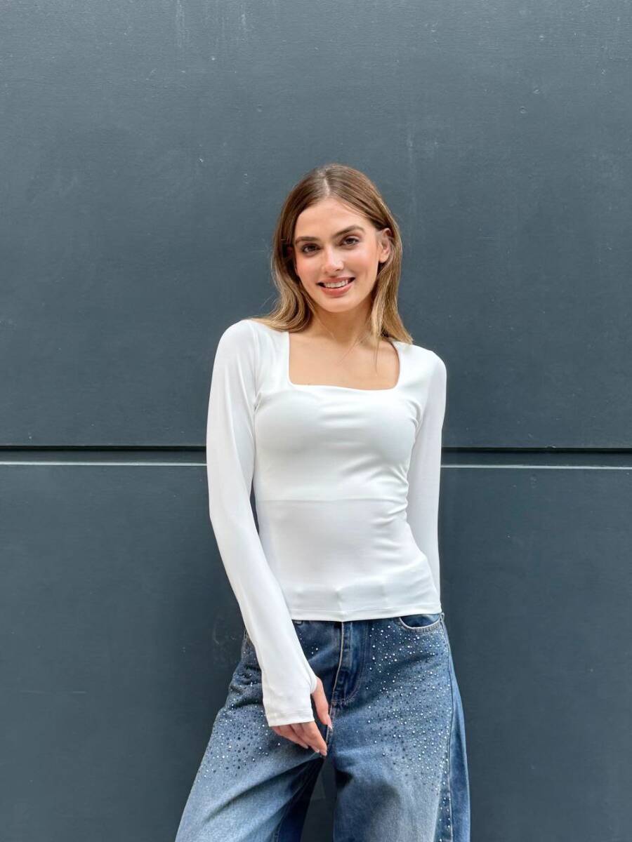 Beyaz Uzun Kol Tişört