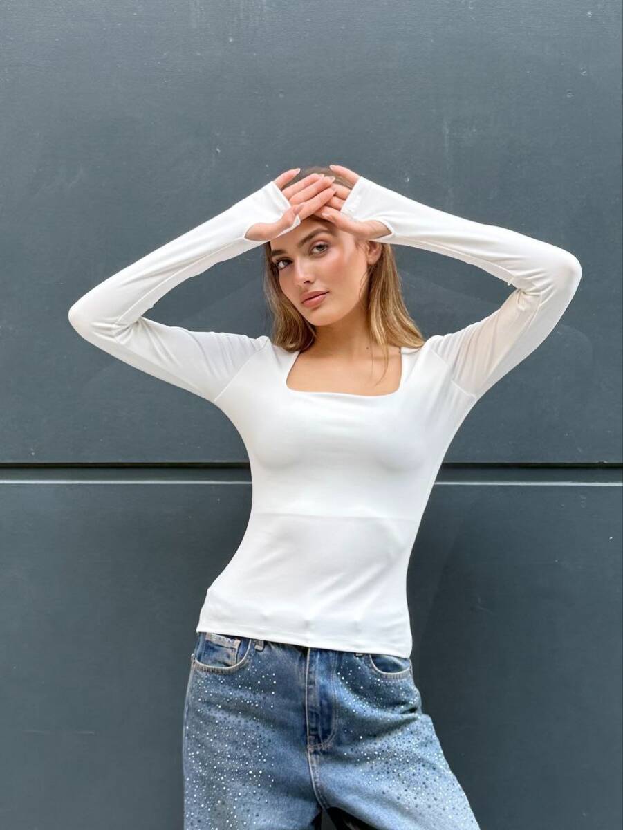Beyaz Uzun Kol Tişört