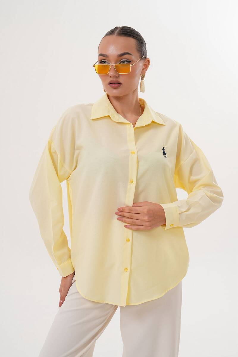 Kadın Kısa Gömlek Kadın Kısa Gömlek