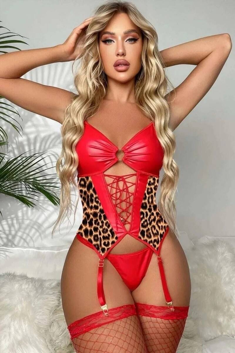 Kırmızı Leopar Detaylı Jartiyer Takımı