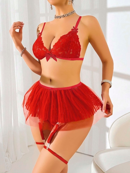  - Kırmızı Tül Etekli Jartiyer Takımı