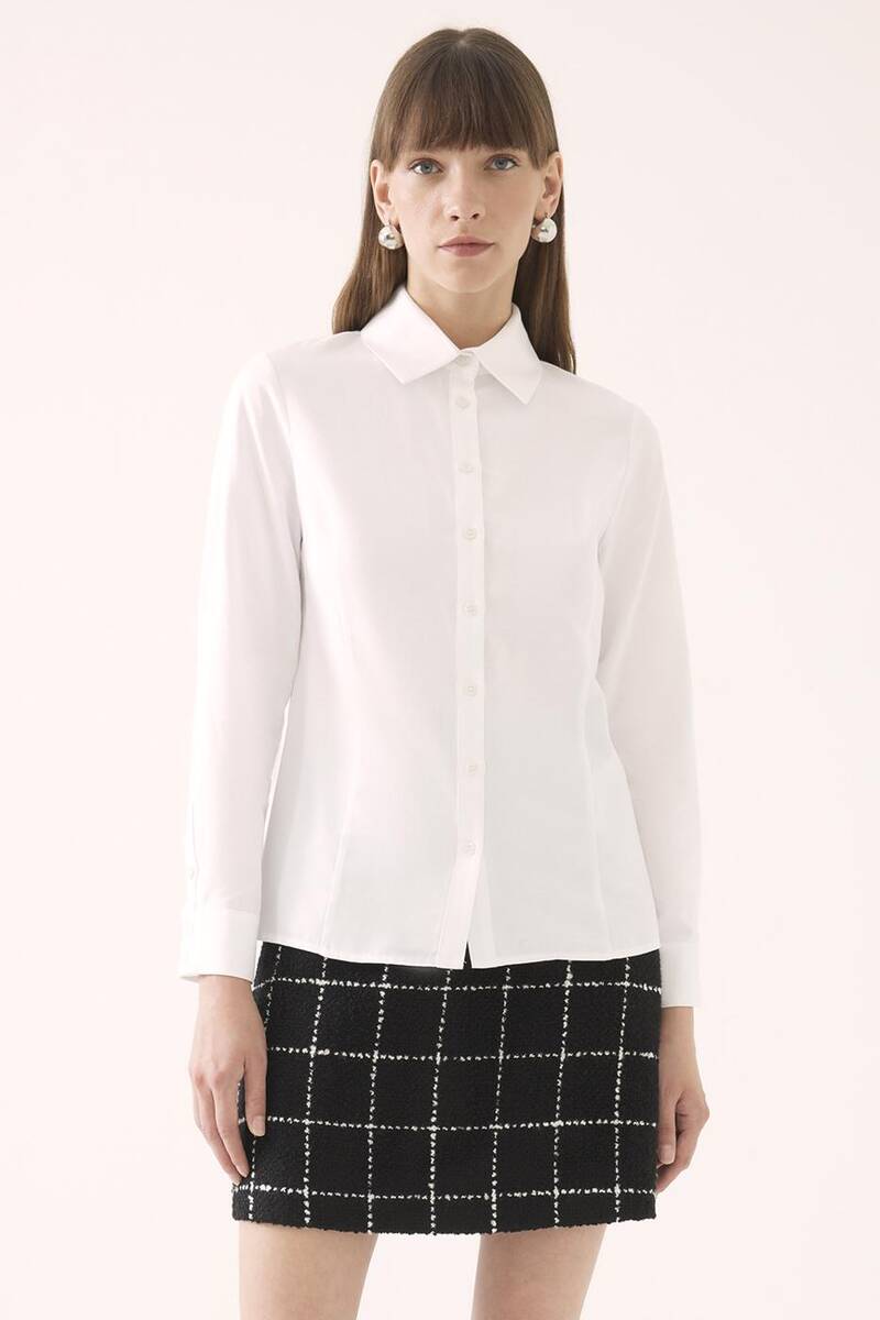 Kısa Kadın Gömlek Kısa Kadın Gömlek