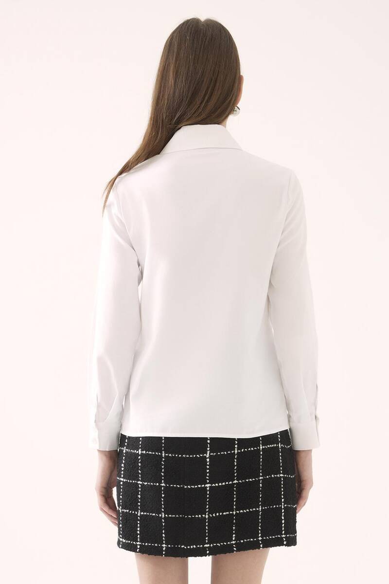 Kısa Kadın Gömlek Kısa Kadın Gömlek