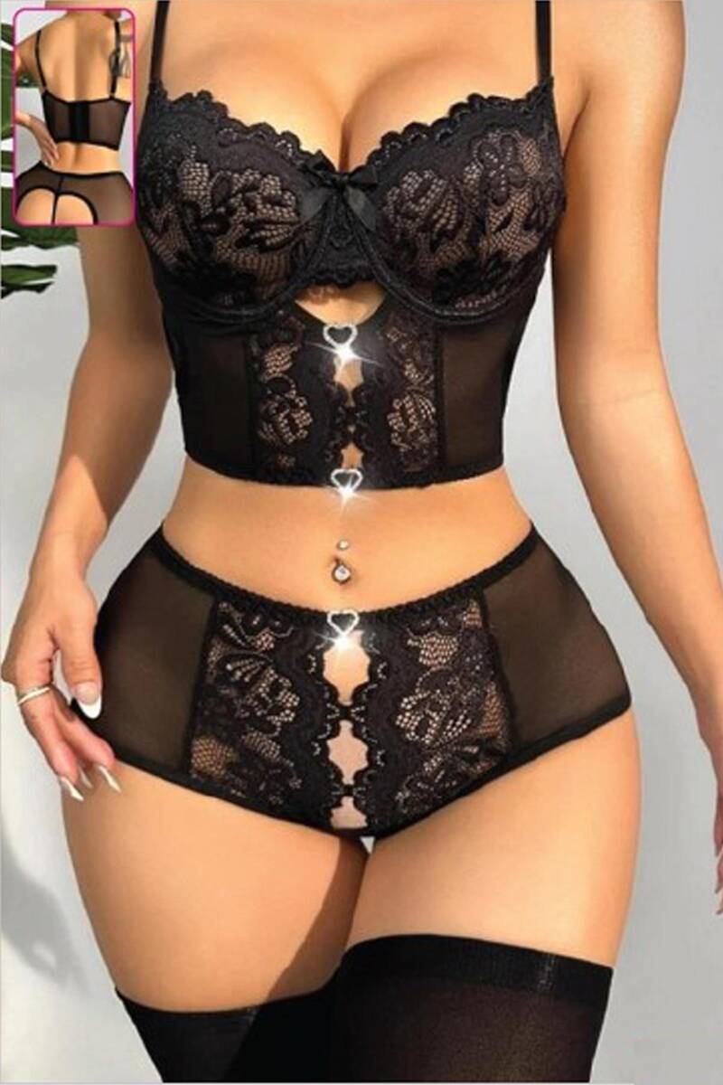 Özel Bölgesi Açık Bustiyer Takım