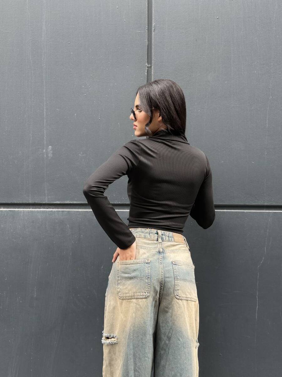 Siyah Polo Yaka Uzun Kol Tişört